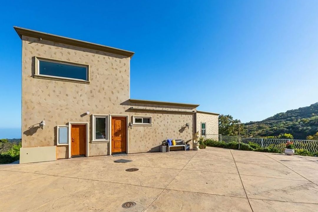 21641 Saddle Peak Road Topanga, 