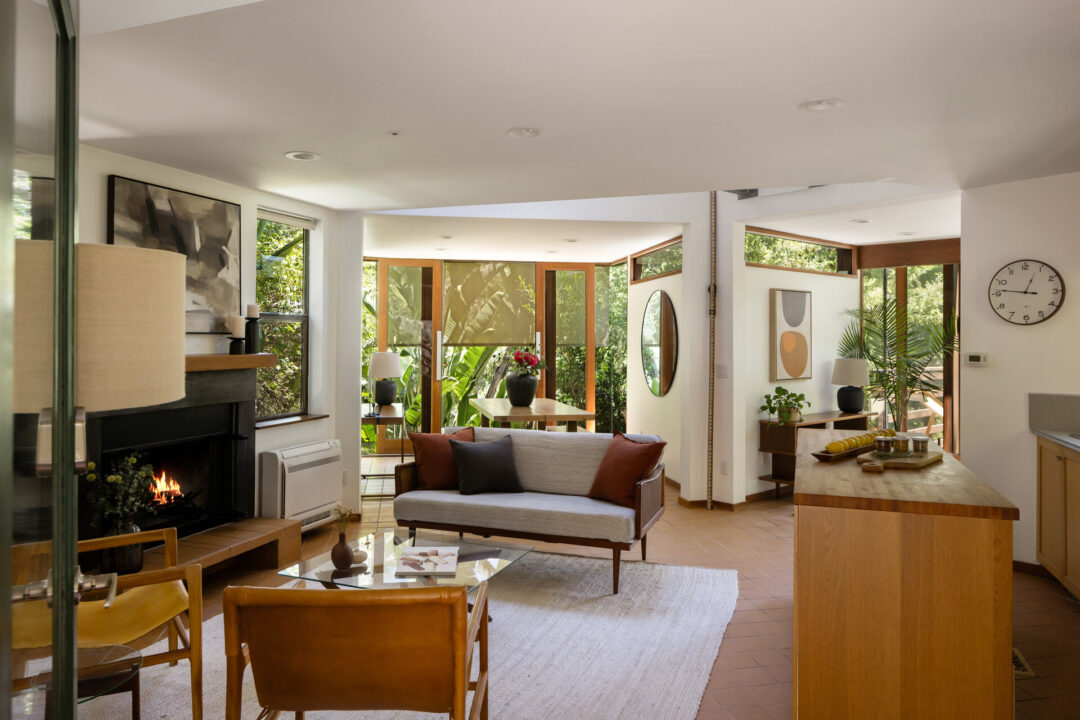 19520 Cave Way Topanga, CA