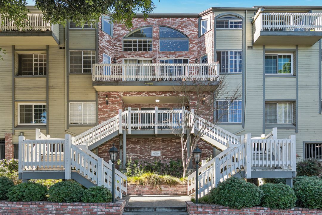 2677 Centinela Avenue #408 Santa Monica, CA